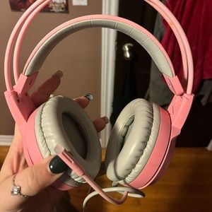 Used pink gaming Headset